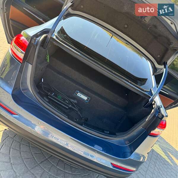 Седан Ford Fusion 2018 в Луцке