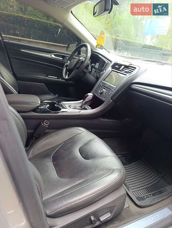 Седан Ford Fusion 2014 в Николаеве