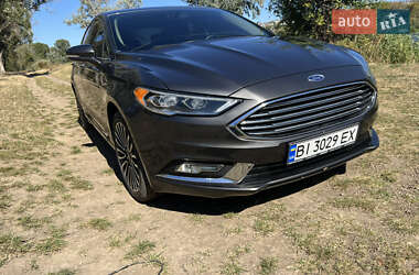 Седан Ford Fusion 2016 в 