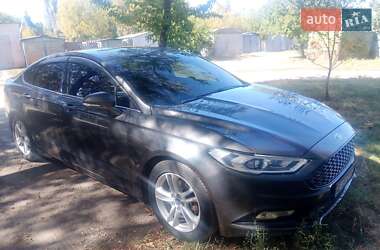Седан Ford Fusion 2018 в 