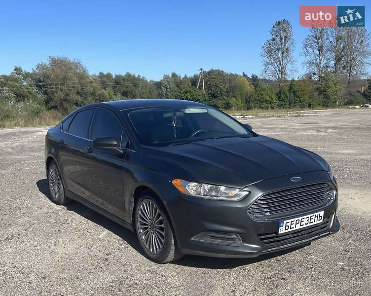 Седан Ford Fusion 2014 в 