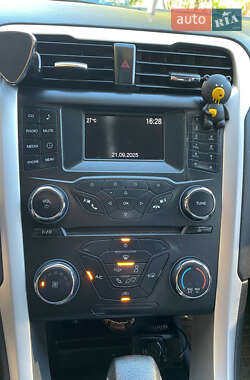 Седан Ford Fusion 2014 в 
