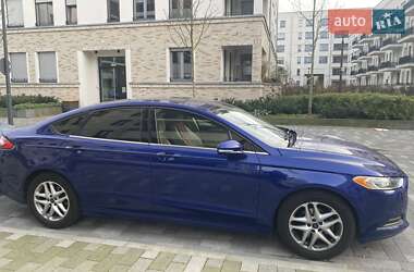 Седан Ford Fusion 2013 в 