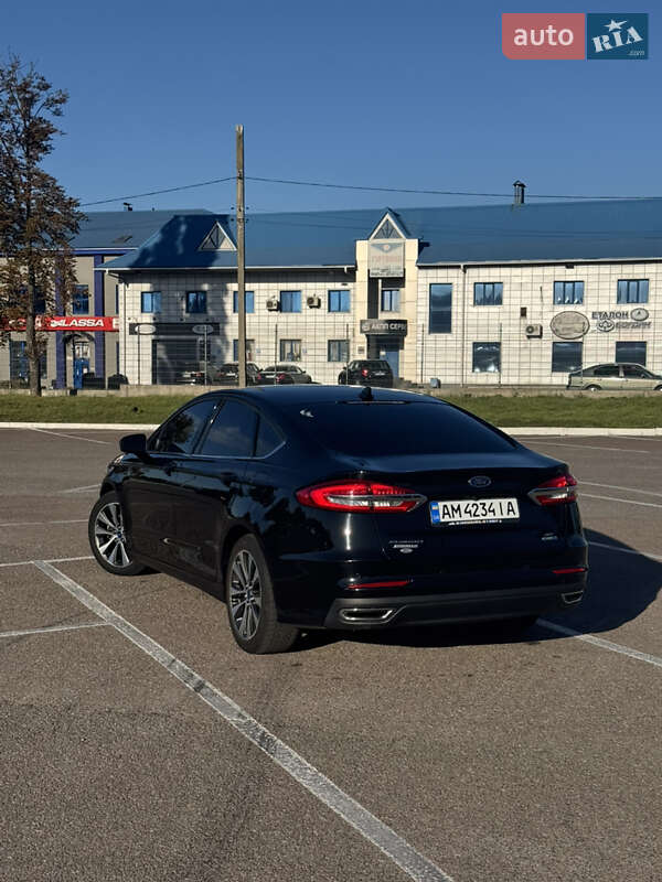 Седан Ford Fusion 2019 в Житомире
