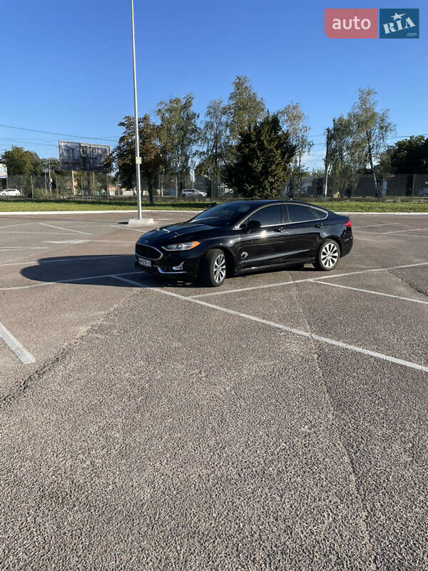 Седан Ford Fusion 2019 в Житомире