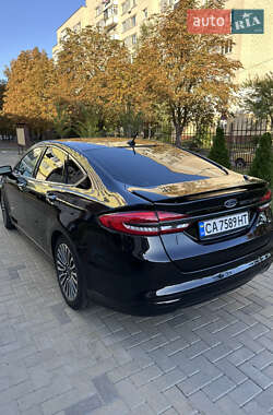 Седан Ford Fusion 2018 в 