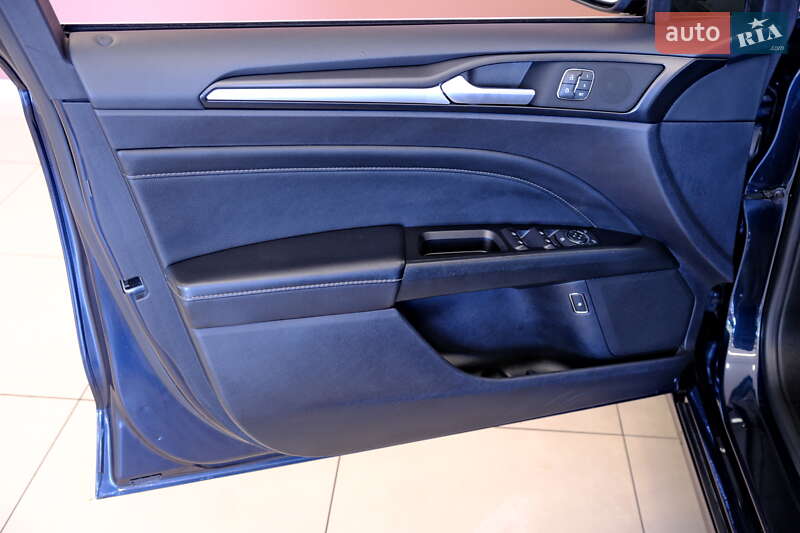 Седан Ford Fusion 2020 в Одесі