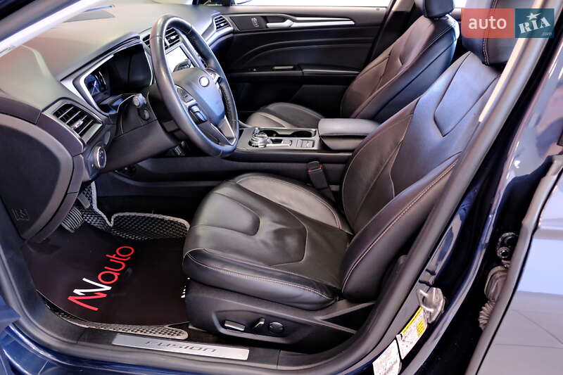 Седан Ford Fusion 2020 в Одесі
