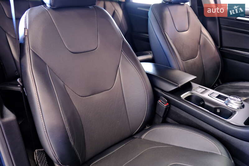 Седан Ford Fusion 2020 в Одесі