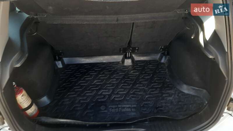 Хэтчбек Ford Fusion 2010 в Киеве