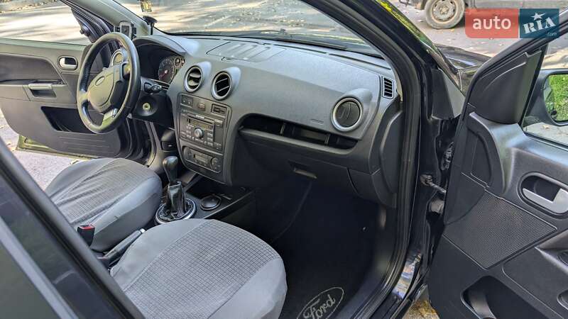 Хэтчбек Ford Fusion 2008 в Тернополе