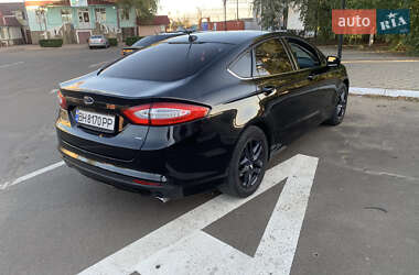 Седан Ford Fusion 2014 в 