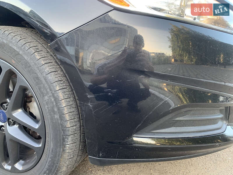 Седан Ford Fusion 2014 в Раздельной