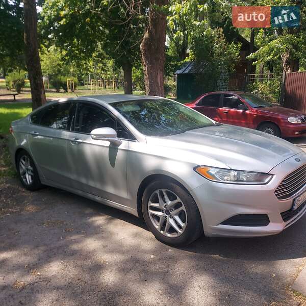 Седан Ford Fusion 2015 в Києві