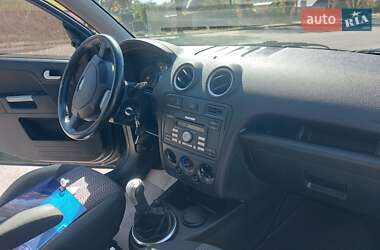 Хетчбек Ford Fusion 2009 в 
