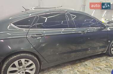 Седан Ford Fusion 2014 в 