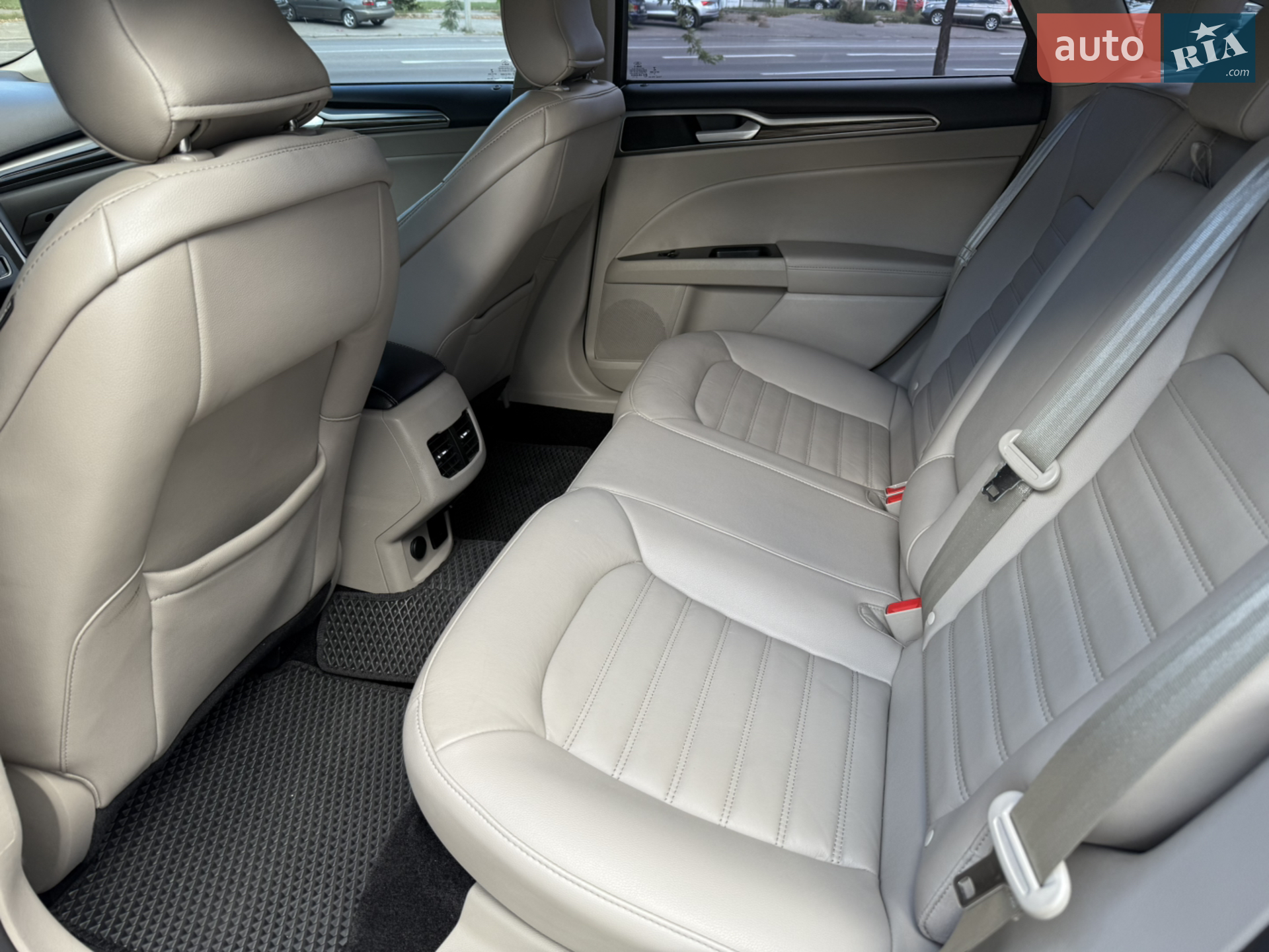 2017 Ford Fusion - мініатюра 34
