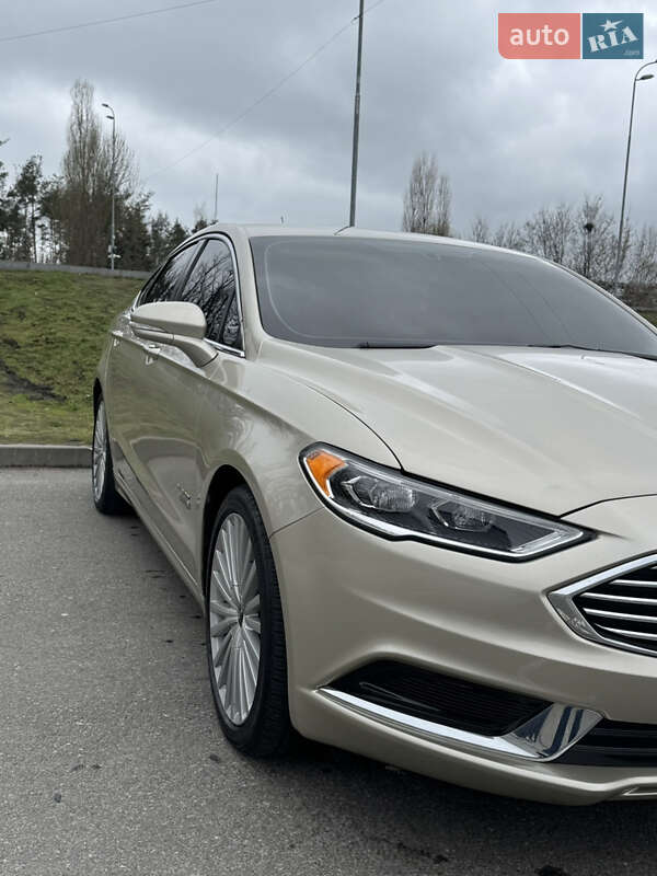 Седан Ford Fusion 2017 в Киеве фото 32 Седан Ford Fusion 2017 в Киеве