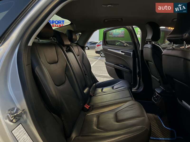 Седан Ford Fusion 2016 в Киеве