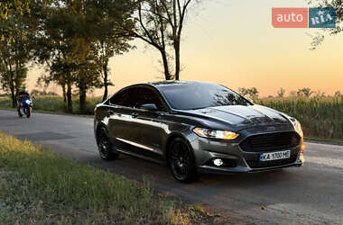 Седан Ford Fusion 2013 в 