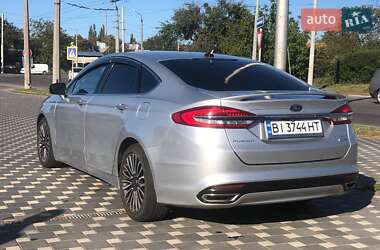 Седан Ford Fusion 2018 в 