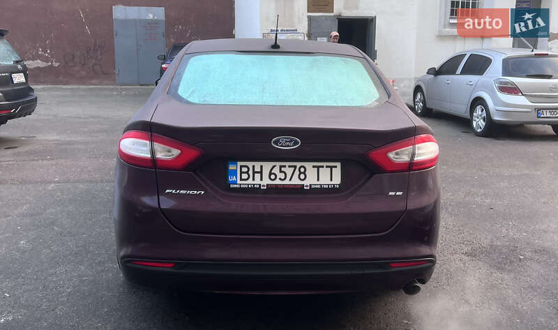 Седан Ford Fusion 2013 в Одесі