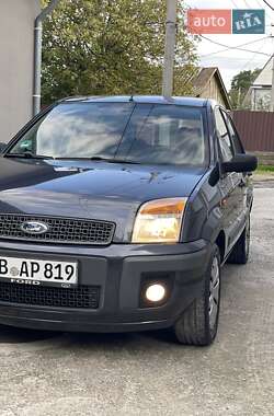 Хэтчбек Ford Fusion 2008 в 