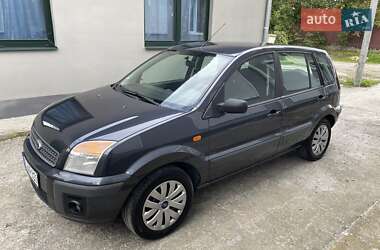 Хэтчбек Ford Fusion 2008 в 