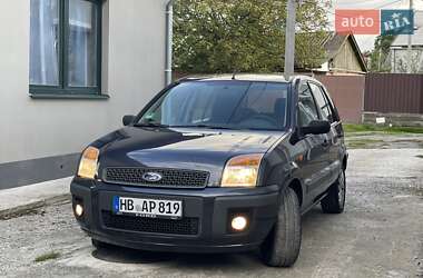 Хэтчбек Ford Fusion 2008 в 