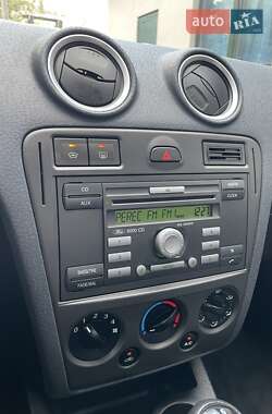 Хэтчбек Ford Fusion 2008 в 