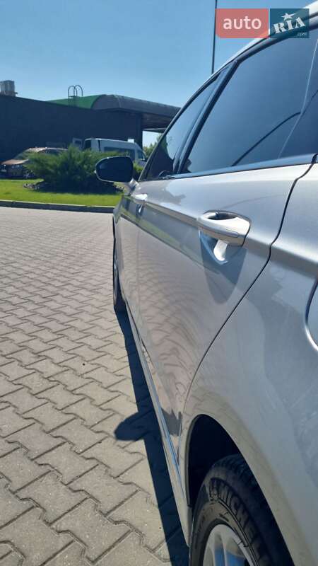 Седан Ford Fusion 2015 в Тернополі