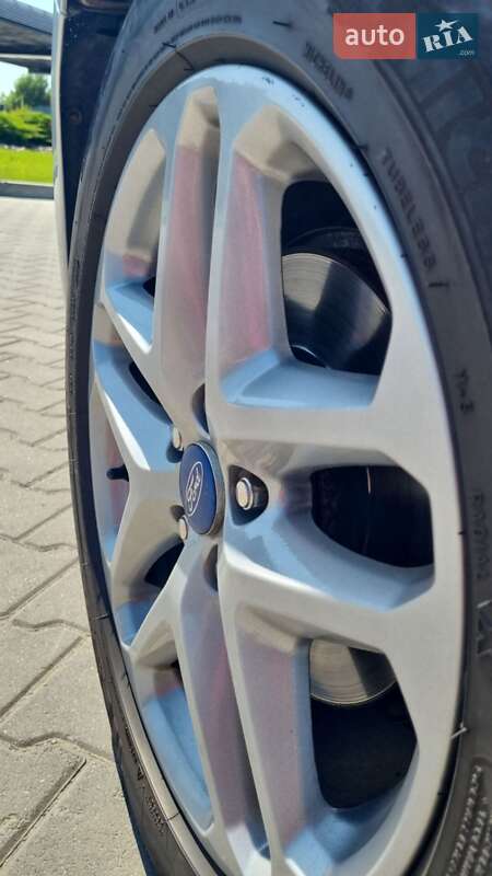 Седан Ford Fusion 2015 в Тернополі