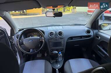 Хэтчбек Ford Fusion 2009 в 