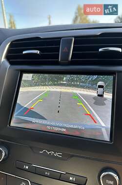 Седан Ford Fusion 2019 в 