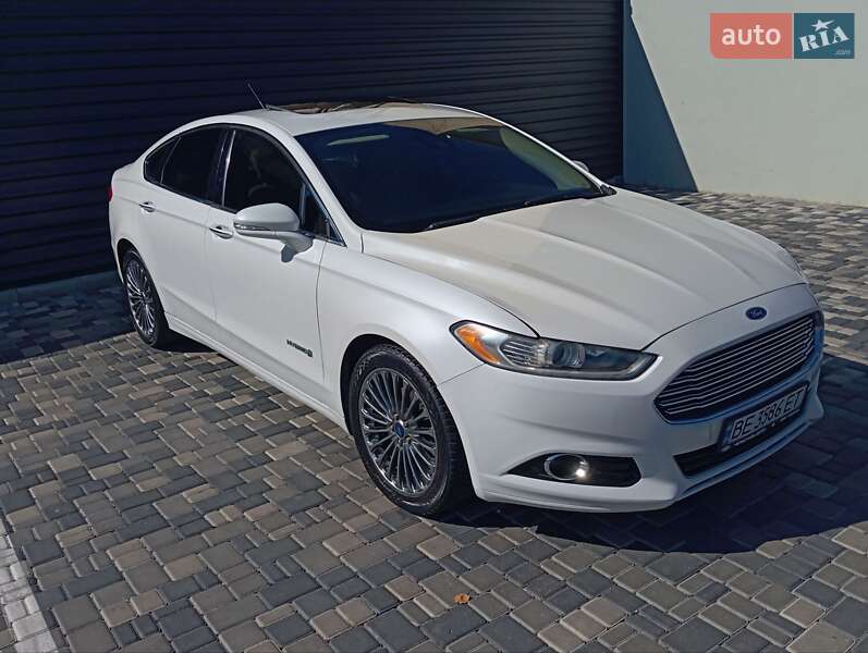 Седан Ford Fusion 2015 в Миколаєві