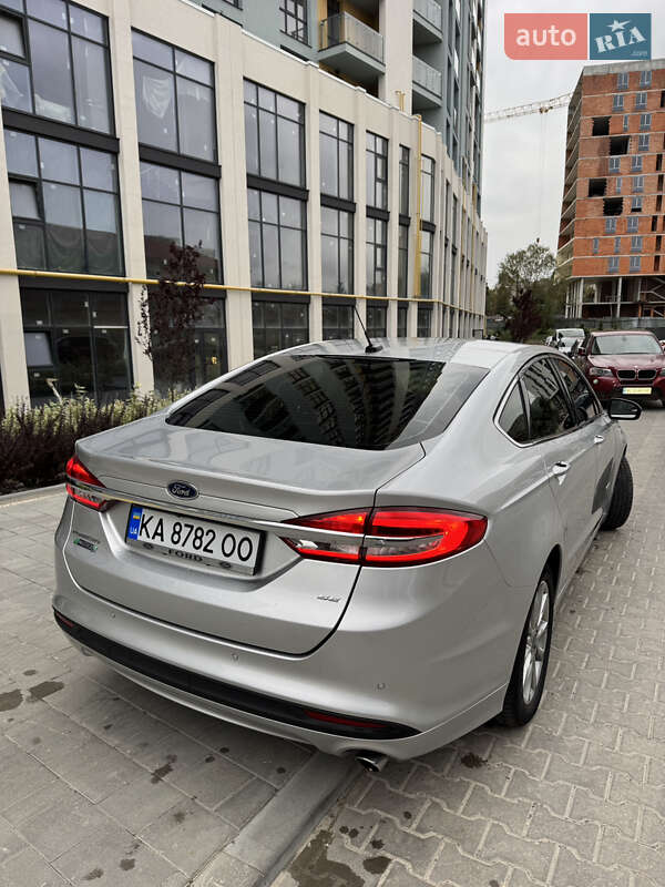 Седан Ford Fusion 2018 в Львові