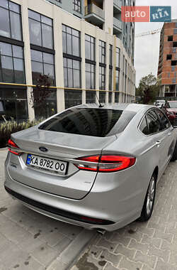 Седан Ford Fusion 2018 в 