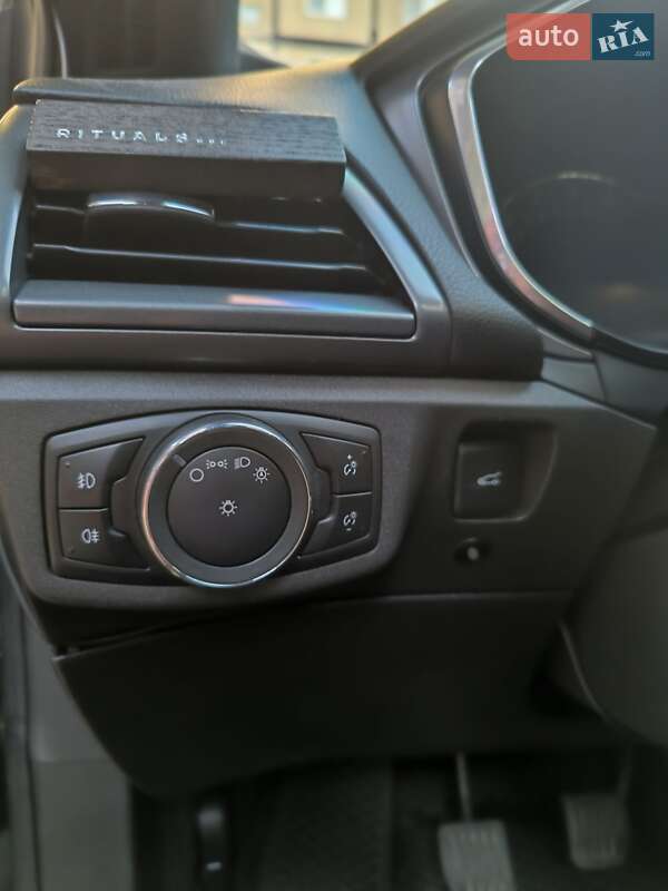 Седан Ford Fusion 2015 в Днепре