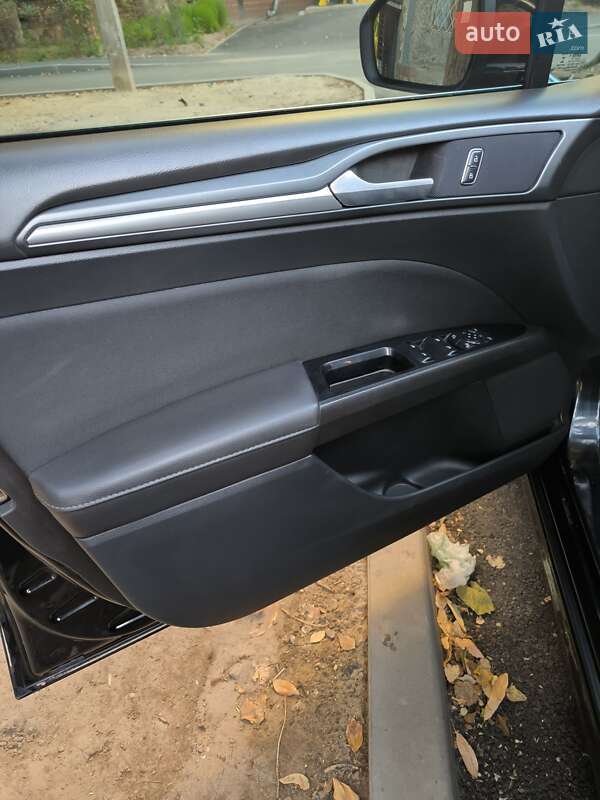 Седан Ford Fusion 2015 в Днепре