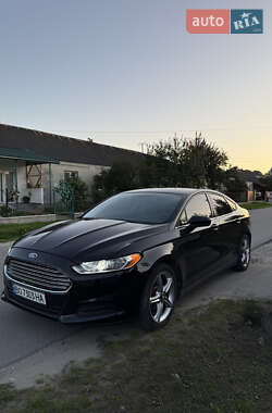 Седан Ford Fusion 2013 в 