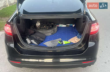 Седан Ford Fusion 2013 в 