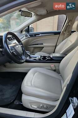 Седан Ford Fusion 2014 в 