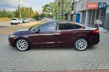 Седан Ford Fusion 2013 в 