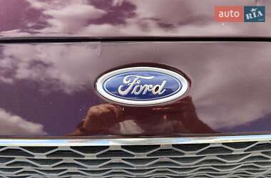 Седан Ford Fusion 2016 в 