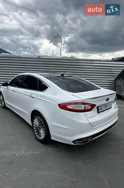 Седан Ford Fusion 2014 в 
