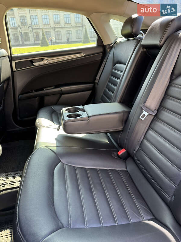 Седан Ford Fusion 2016 в Киеве