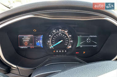 Седан Ford Fusion 2018 в 