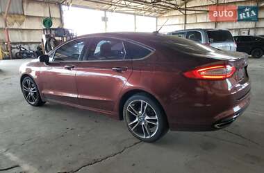 Седан Ford Fusion 2016 в 
