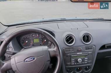 Хетчбек Ford Fusion 2006 в 