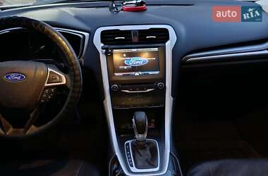 Седан Ford Fusion 2014 в 